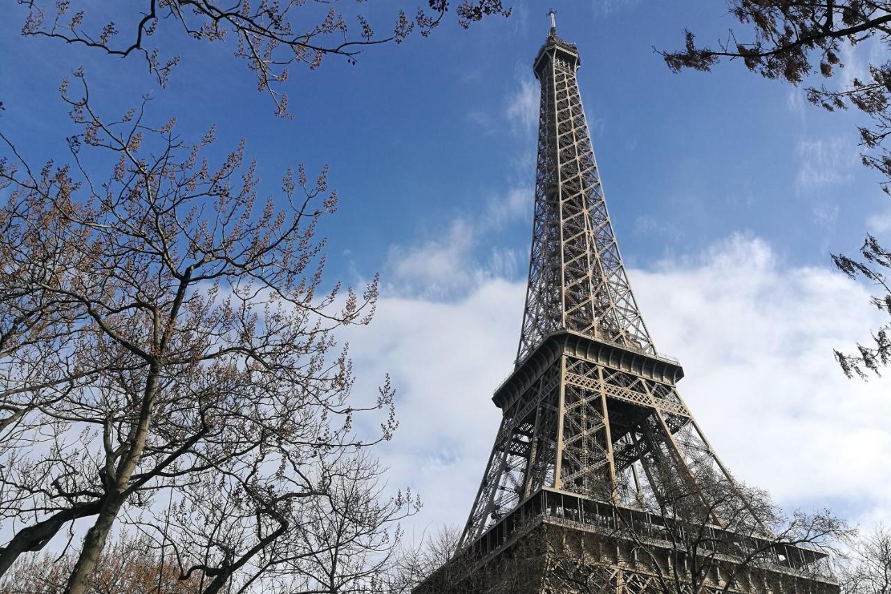 Charmant Appartement Proche De La Tour Eiffel Paris Exteriör bild