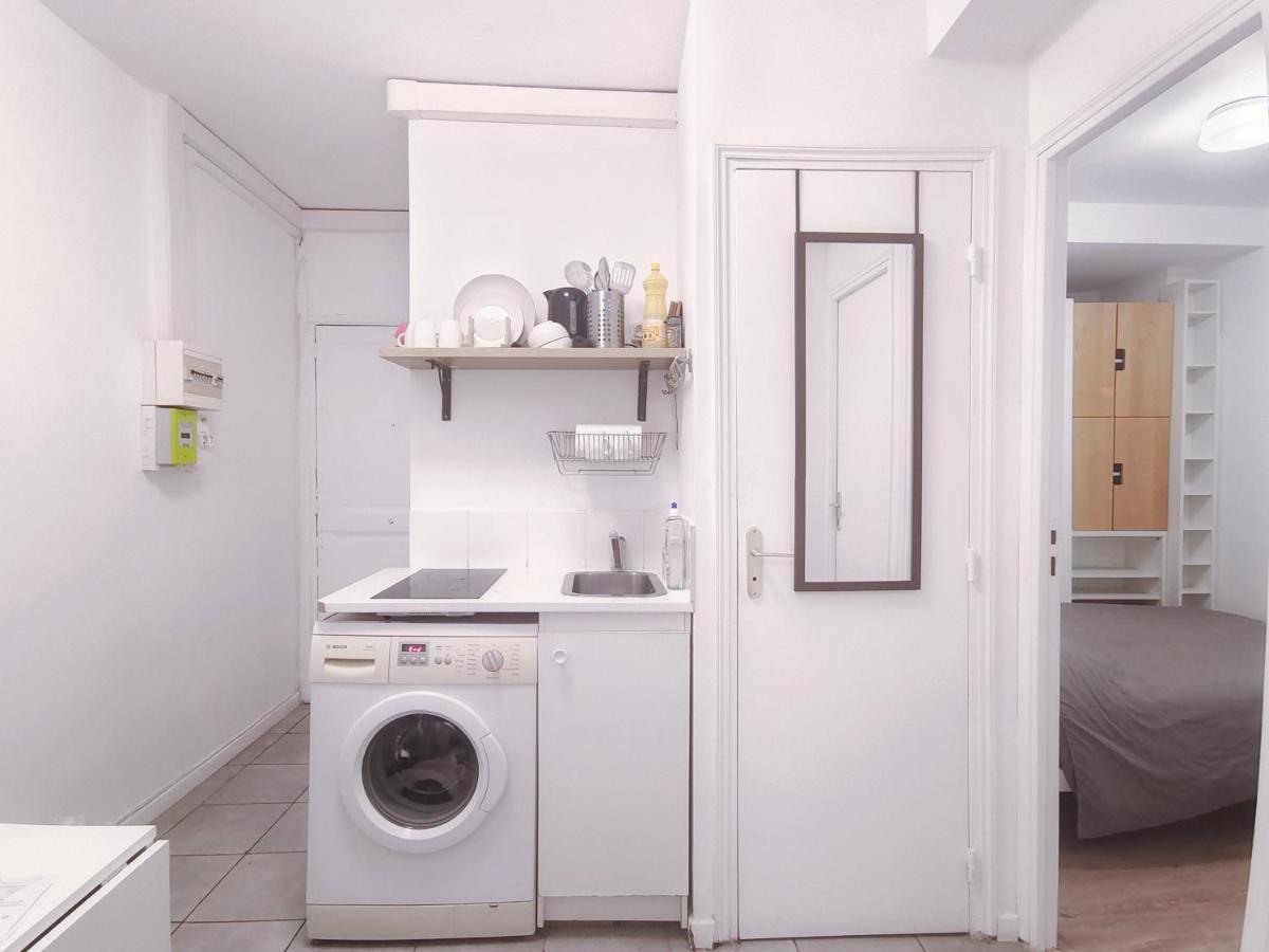 Charmant Appartement Proche De La Tour Eiffel Paris Exteriör bild